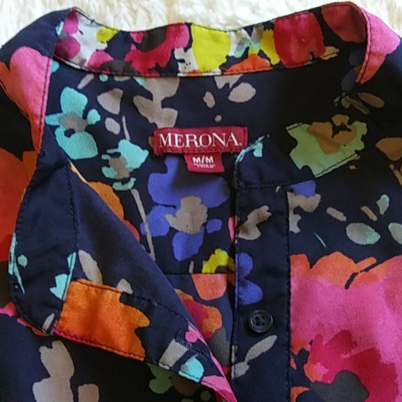 Blouse - Picture 2 of 4